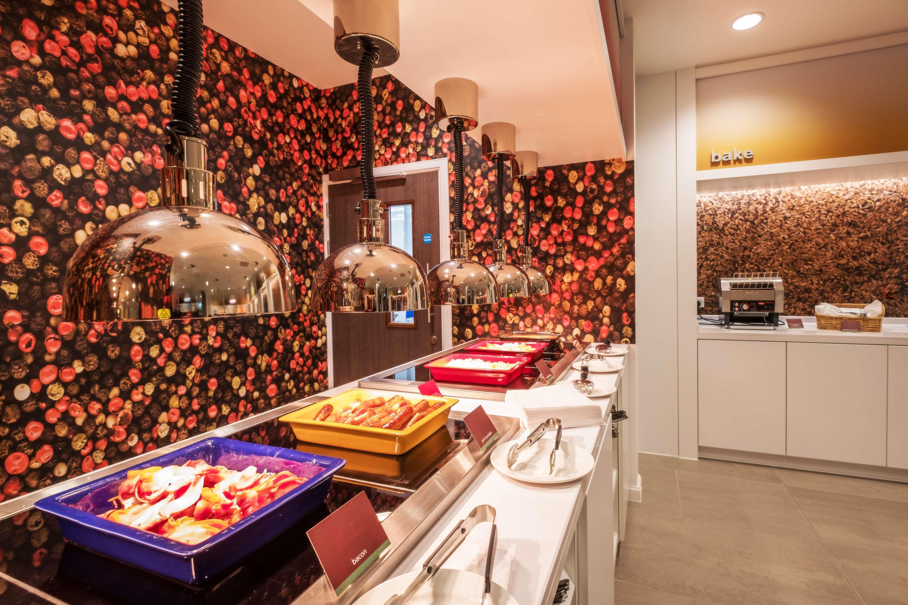 Hampton By Hilton Aberdeen Airport Dyce Eksteriør bilde